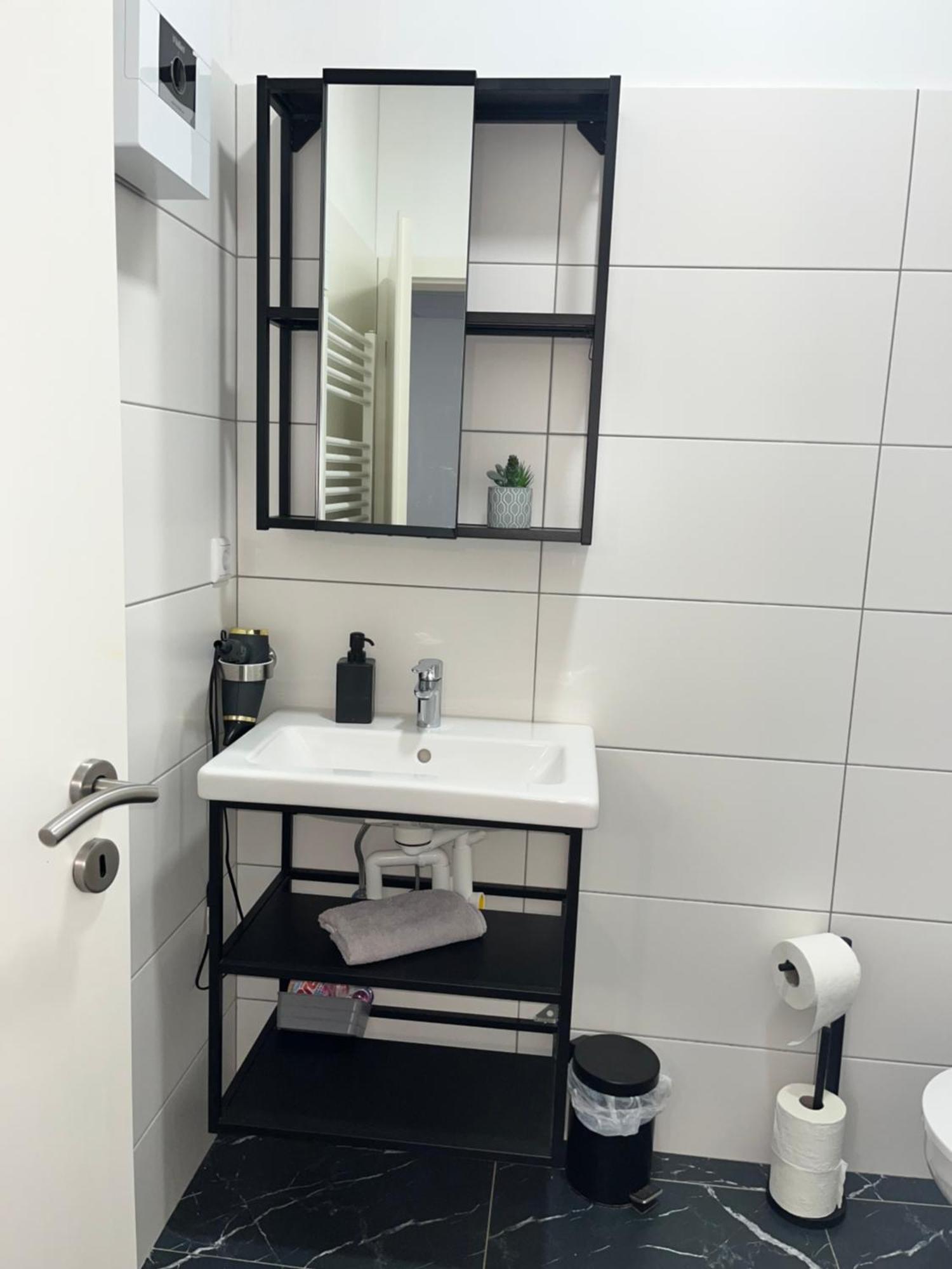 Apartment Central 10D 55Qm Wi-Fi Free Parking Calm Back House Dortmund Zewnętrze zdjęcie